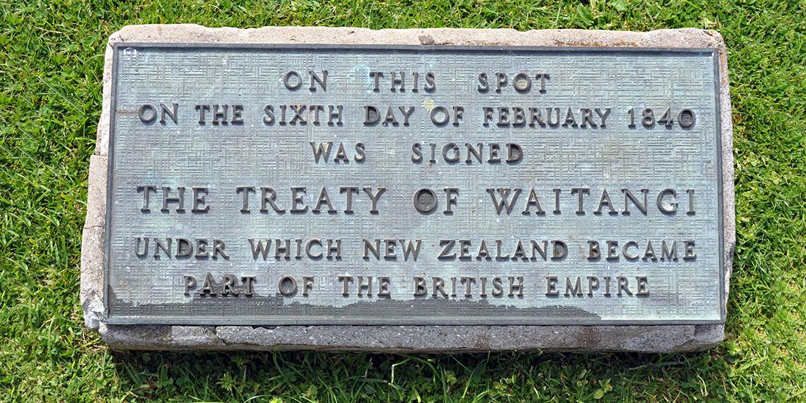 Plaque at the site of the signing of the Treaty of Waitangi